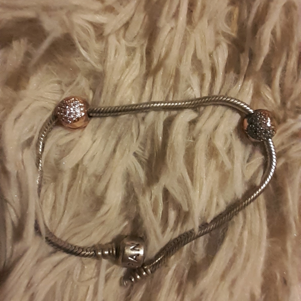 Pandora bracelet with clips